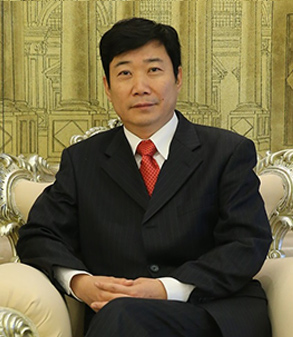 宏峰集团董事长_牡丹江顺峰集团董事长(2)